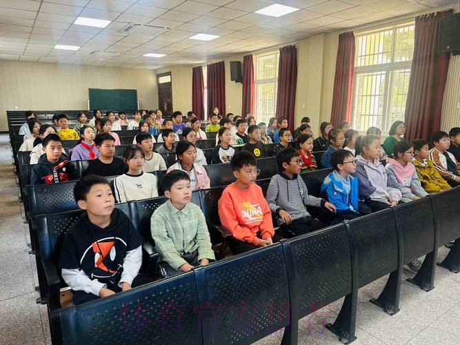 体育促进青少年身心健康试点工作现场会举行 体育促进青少年身心健康试点工作现场会举行